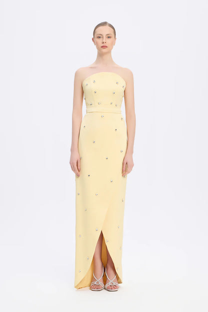 Long evening dress dress with strapless collar slits