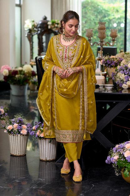 Moon Kurta Set