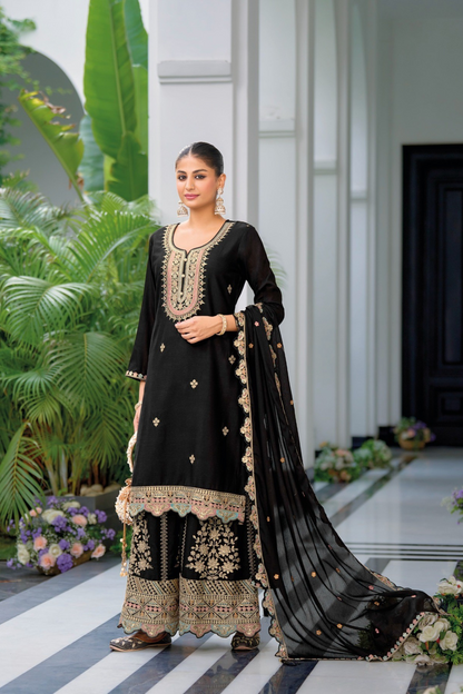 Safroon B&W Kurta Set