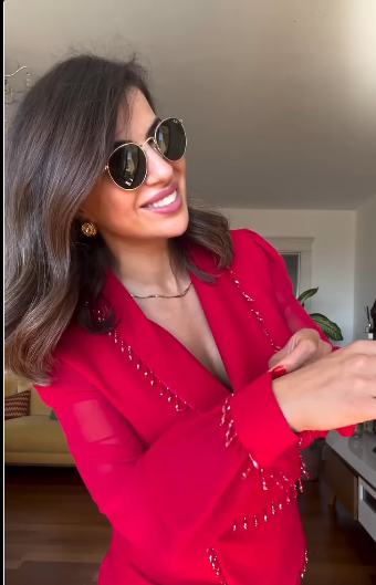 Scarlet Poise Midi Dress