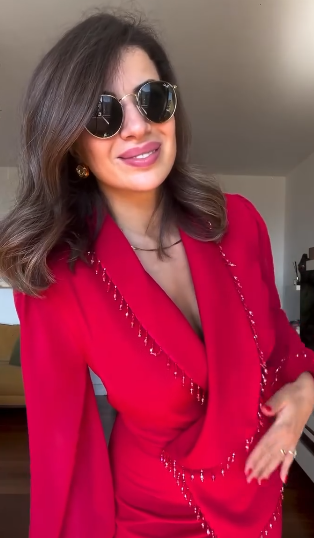 Scarlet Poise Midi Dress