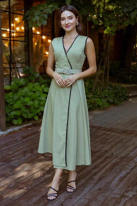 Refined Edge Midi Dress
